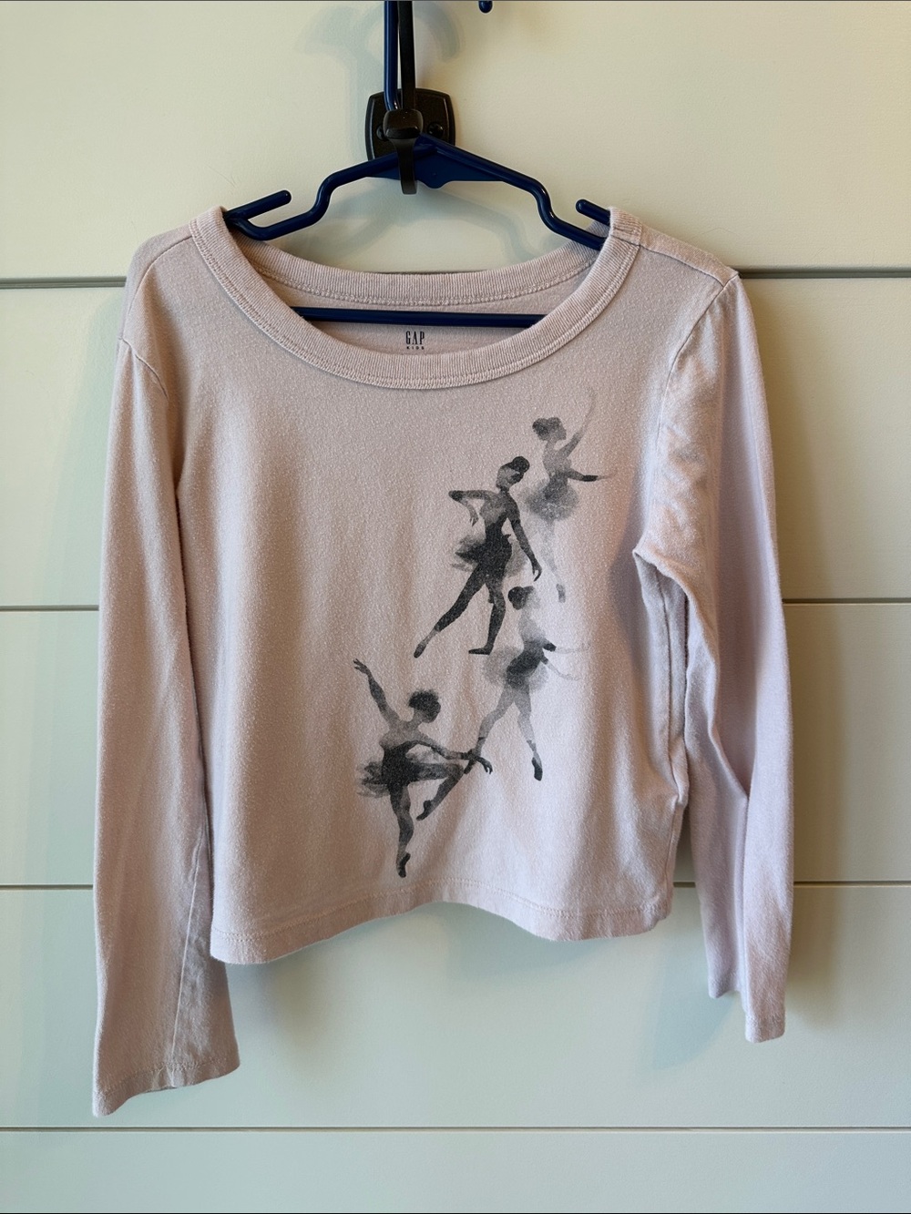 GAP Pale Pink Ballerina Graphic Crewneck tee size 6-7